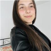 Estudiante de bachillerato apta para dar clases a cualquier nivel de primaria.